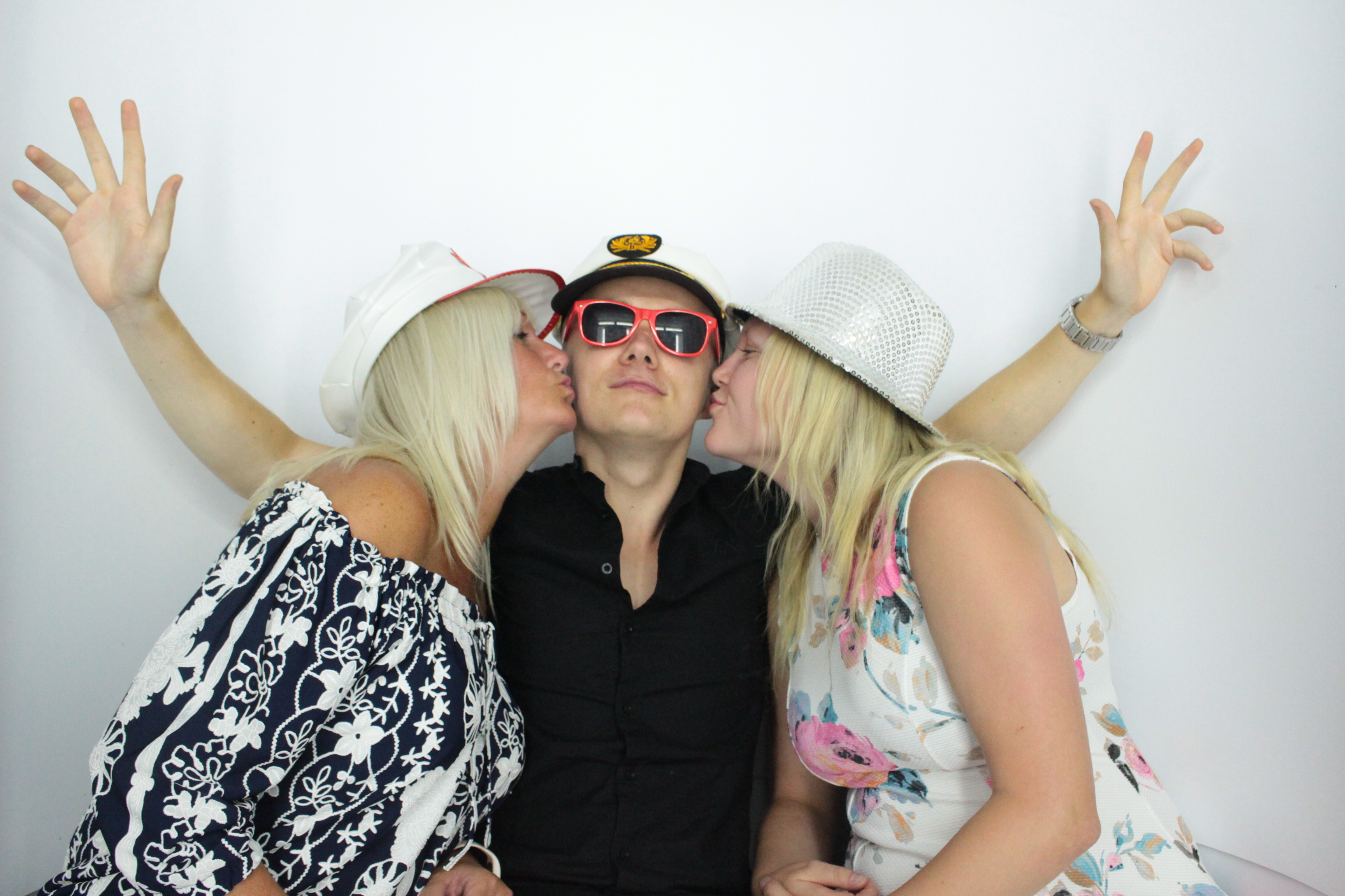 Martin & Colleen’s Joint 50th | View more photos from the event at gallery.myphotoboothexperience.co.uk/u/MyPhotoBoothExperienceLtd/Martin-Colleen’s-Joint-50th